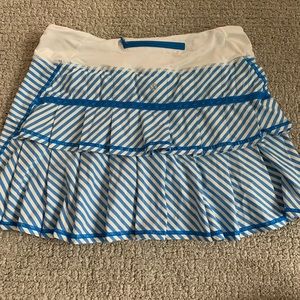 Lulu lemon skirt